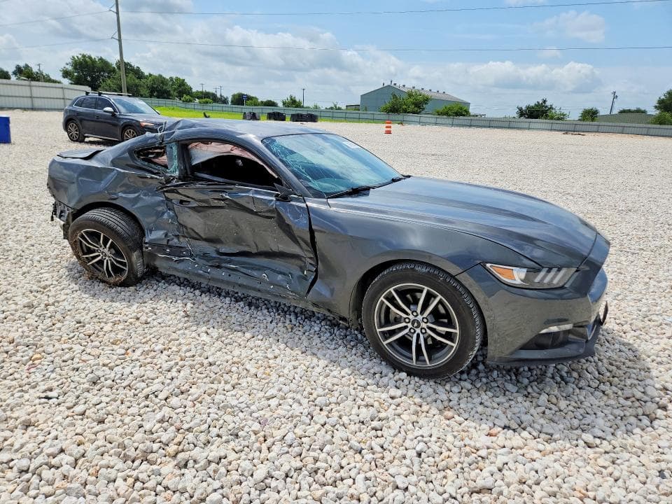 2017 FORD MUSTANG 4