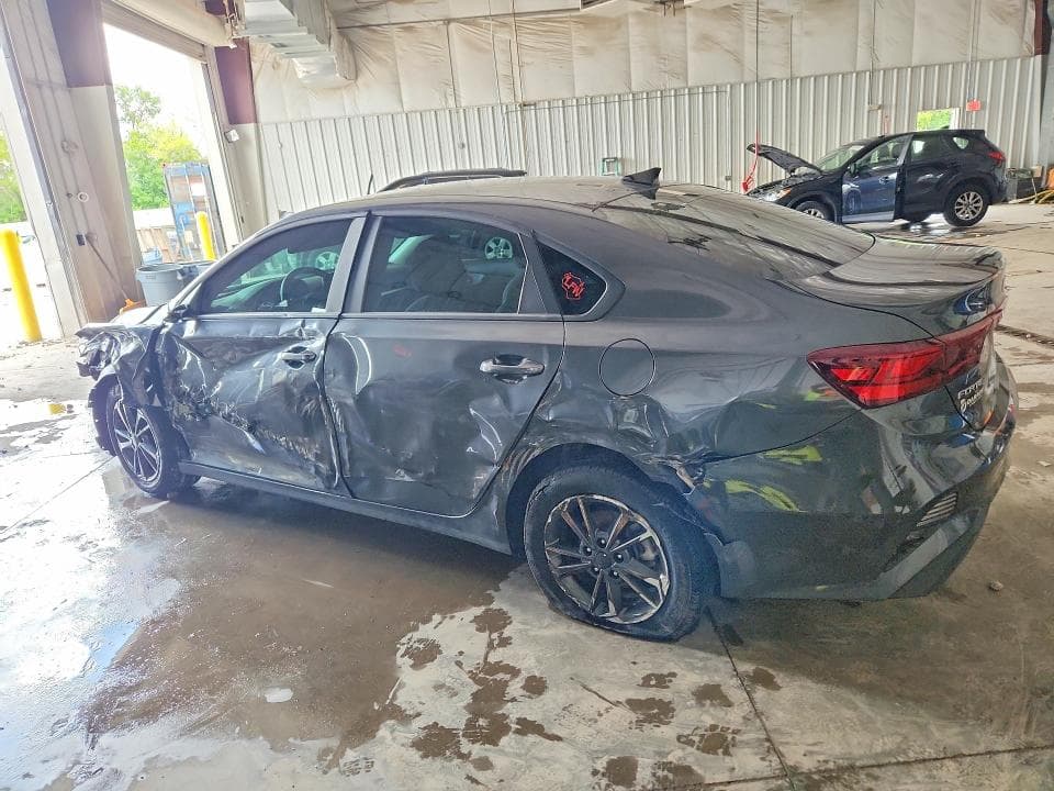 2024 KIA FORTE LXS 2