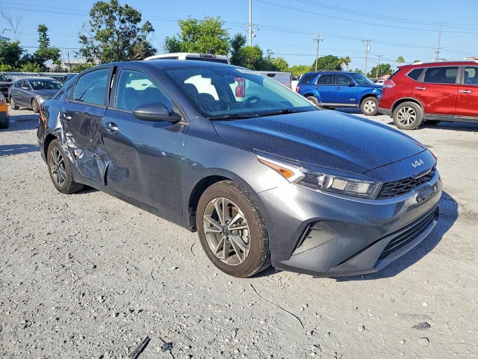2024 KIA FORTE LXS 4