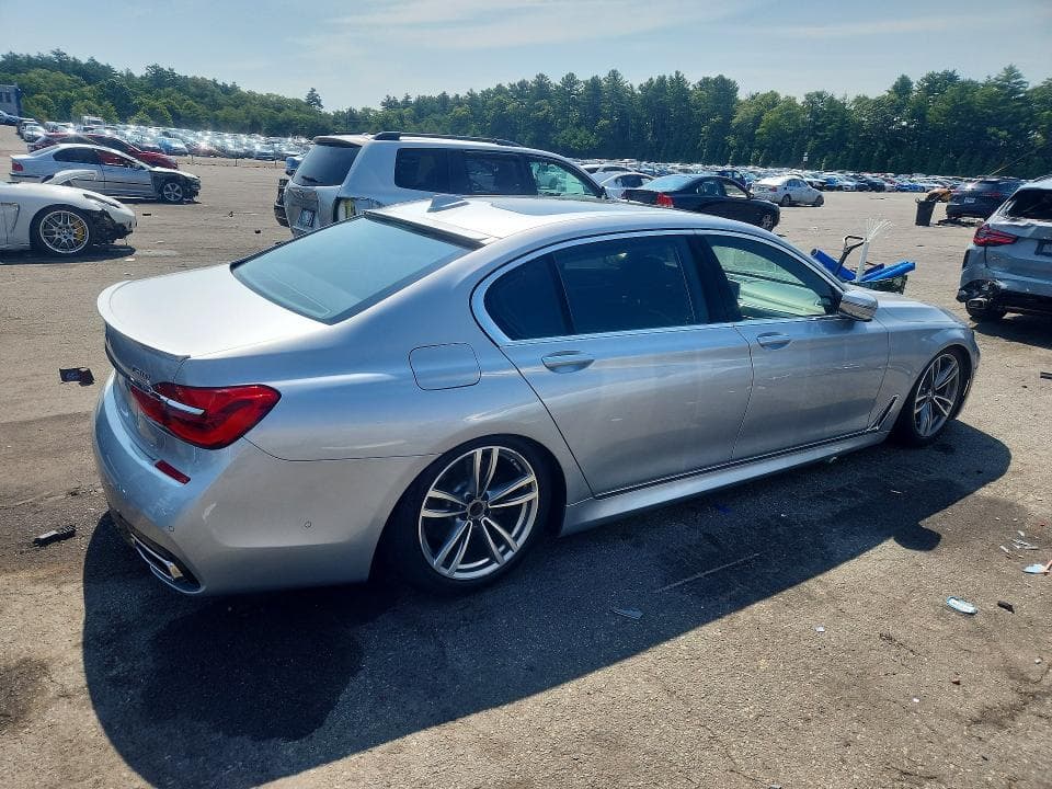 2017 BMW 750 XI 3