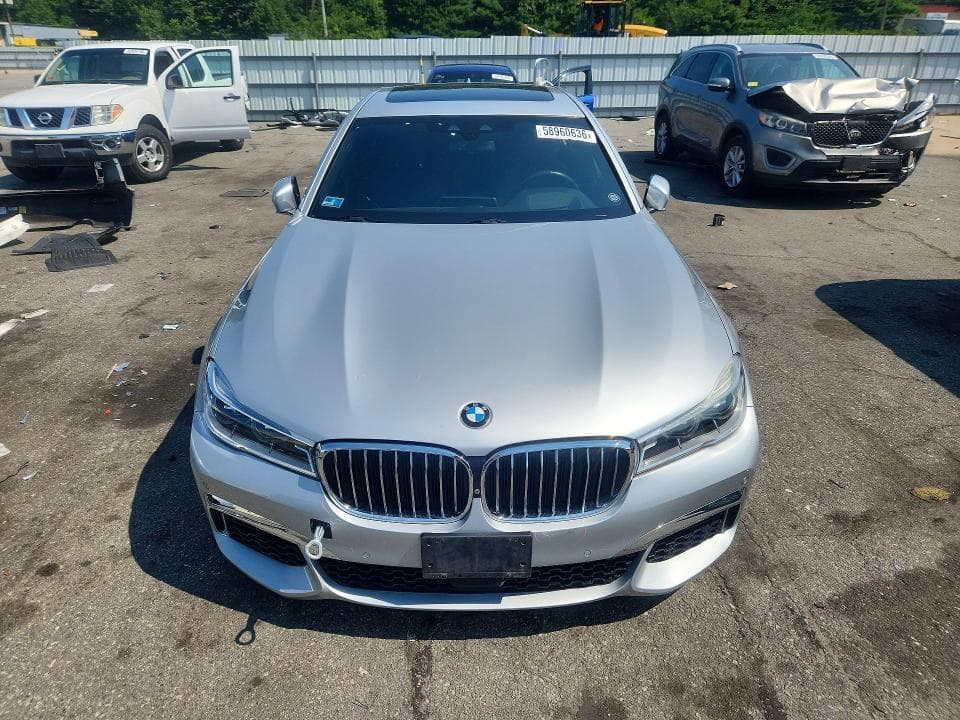 2017 BMW 750 XI 5