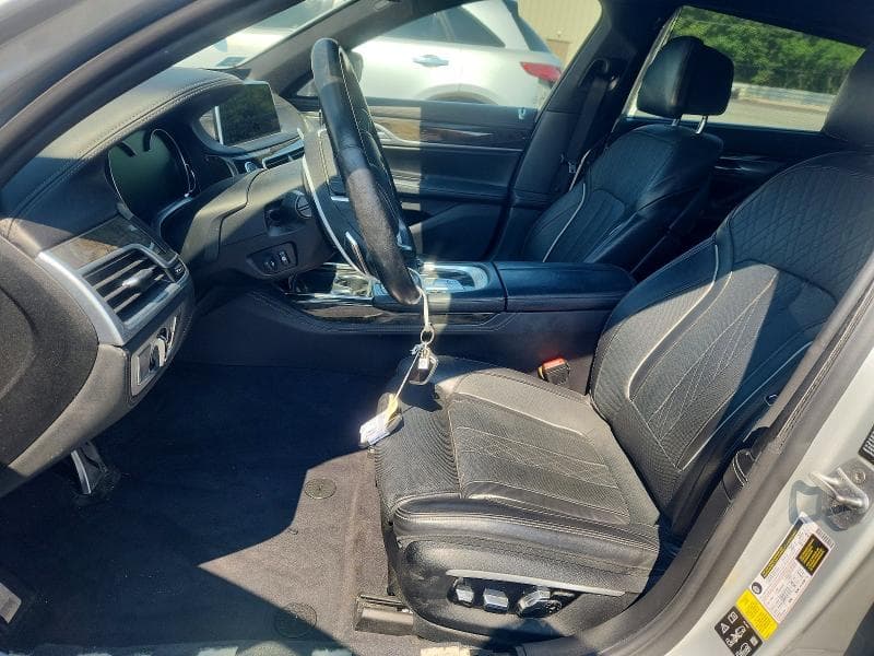 2017 BMW 750 XI 7