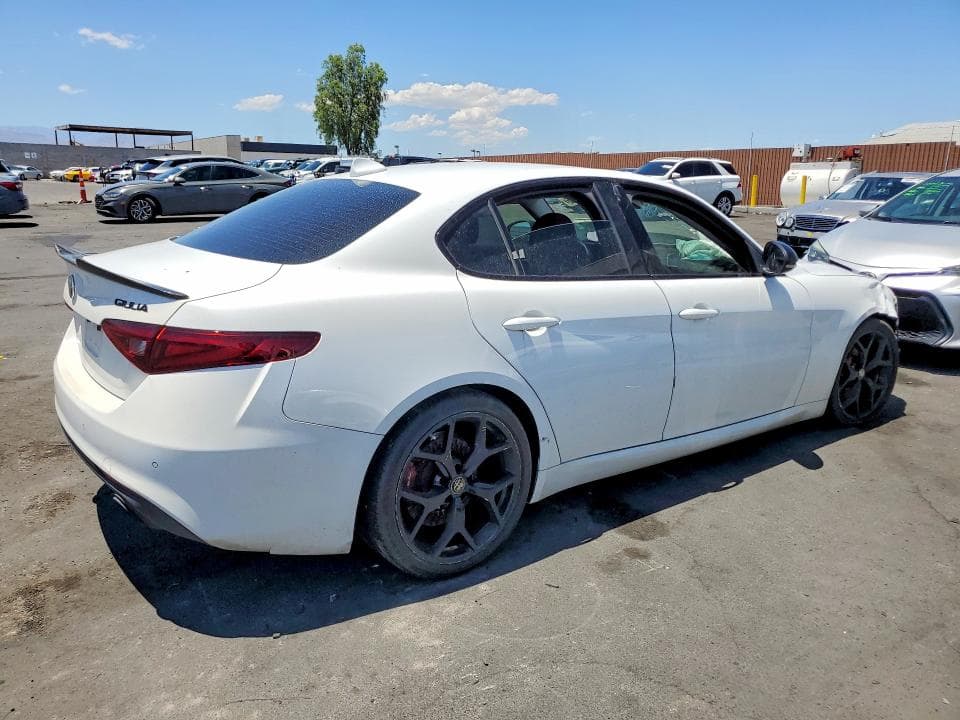 2020 ALFA ROMEO GIULIA 3