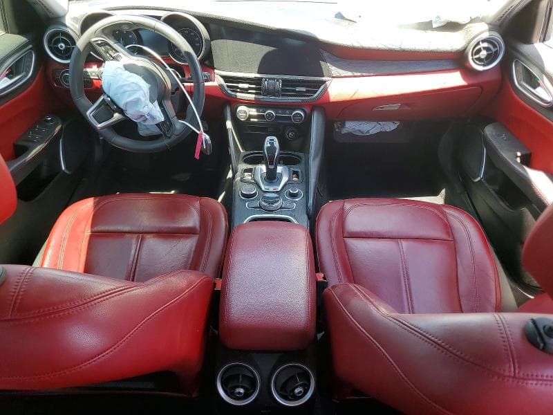 2020 ALFA ROMEO GIULIA 8