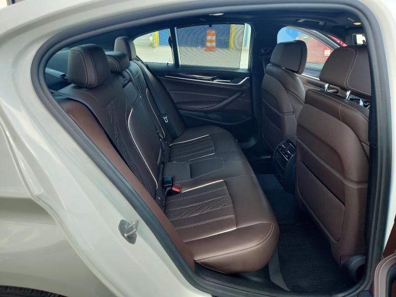 2019 BMW 540 I I 10