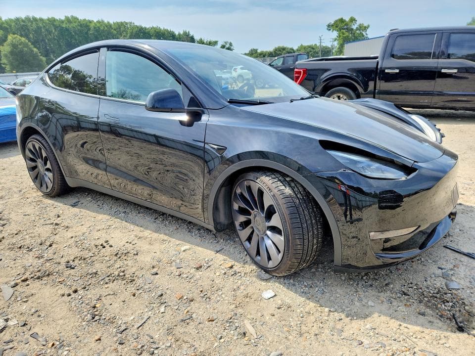 2022 TESLA MODEL Y 4