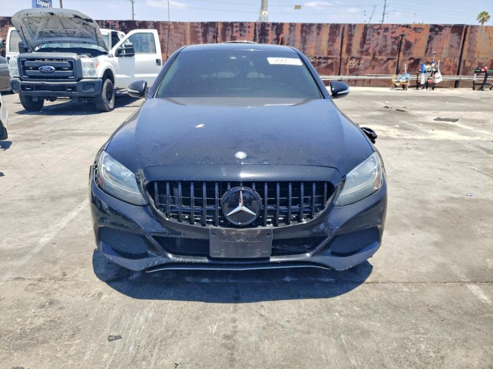 2017 MERCEDES-BENZ C 300 5