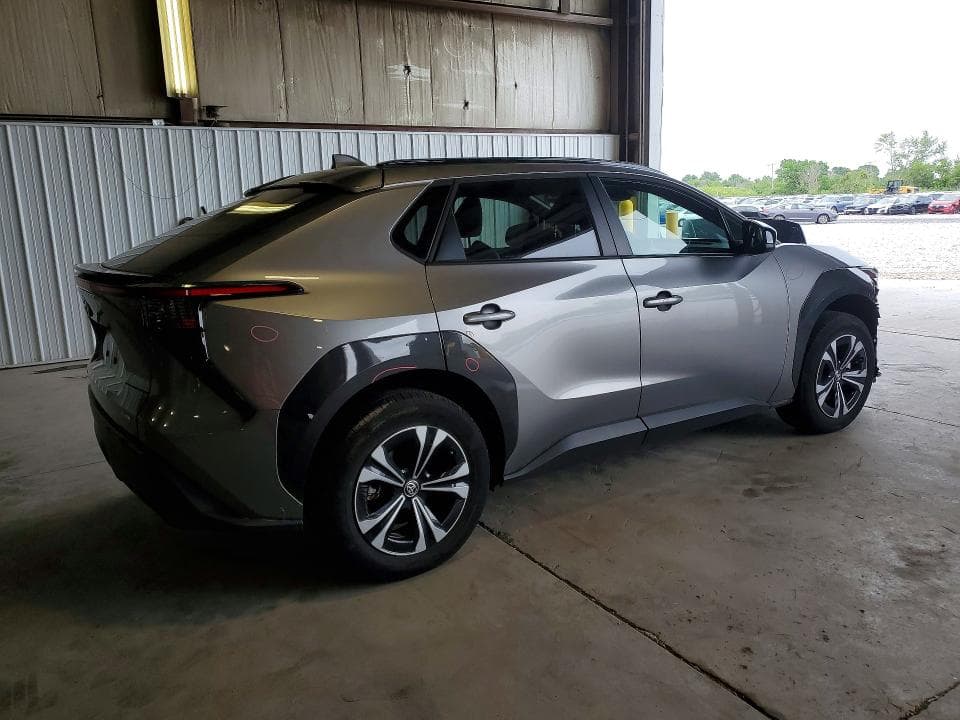 2024 TOYOTA BZ4X XLE XLE 3