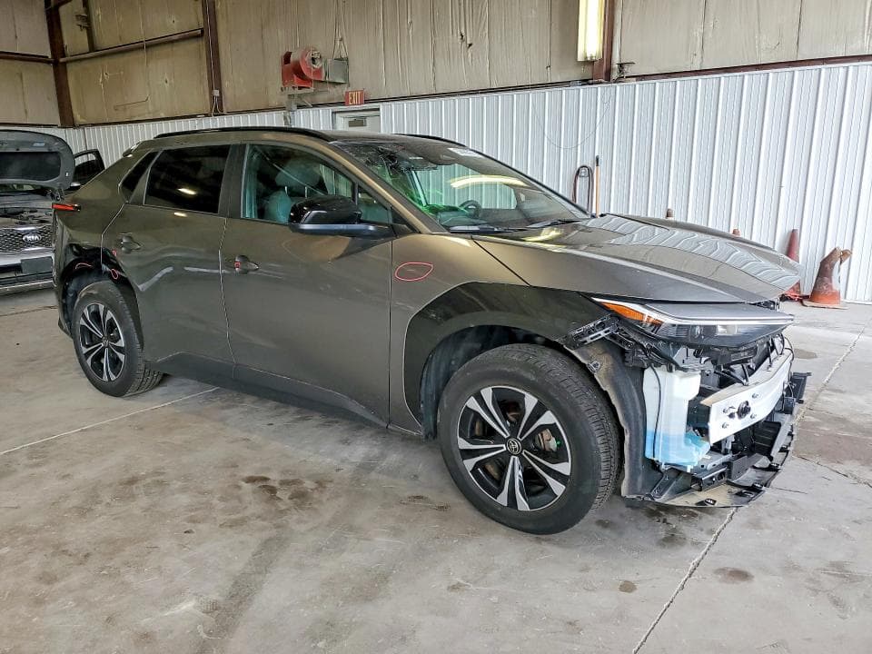 2024 TOYOTA BZ4X XLE XLE 4