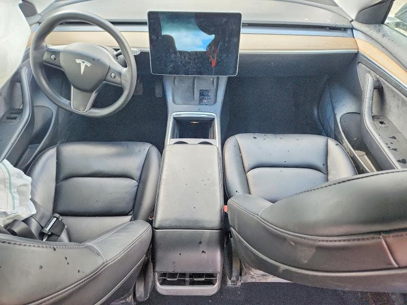 2021 TESLA MODEL 3 8