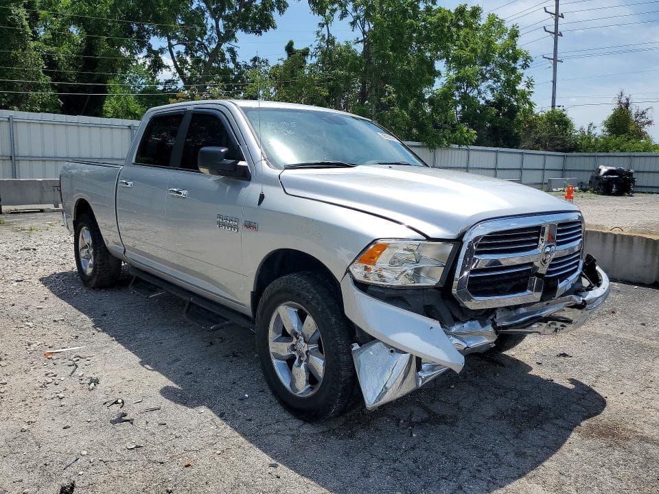 2017 RAM 1500 SLT 4