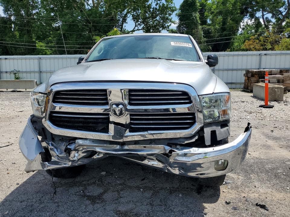 2017 RAM 1500 SLT 5