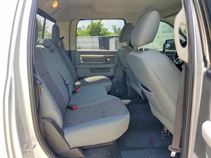 2017 RAM 1500 SLT 10