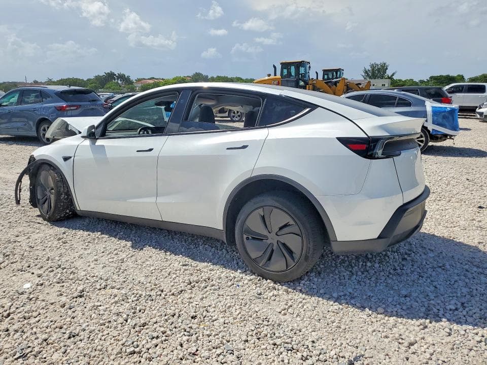 2026 TESLA MODEL Y 2