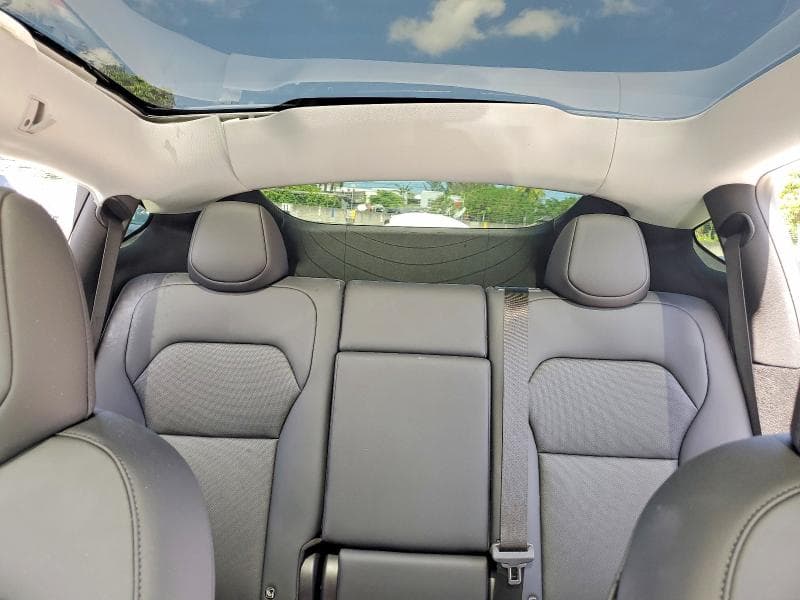 2026 TESLA MODEL Y 10