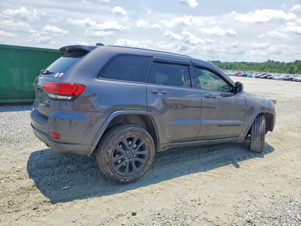2019 JEEP GRAND CHEROKEE LAREDO 3