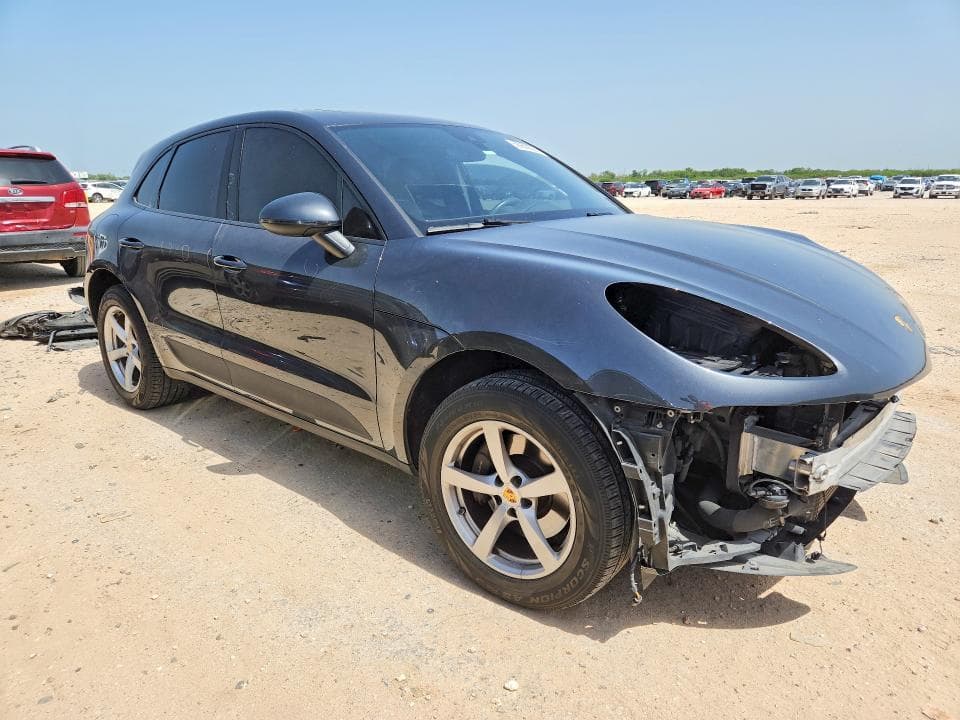 2019 PORSCHE MACAN 4