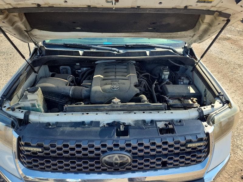 2018 TOYOTA TUNDRA SR5 11