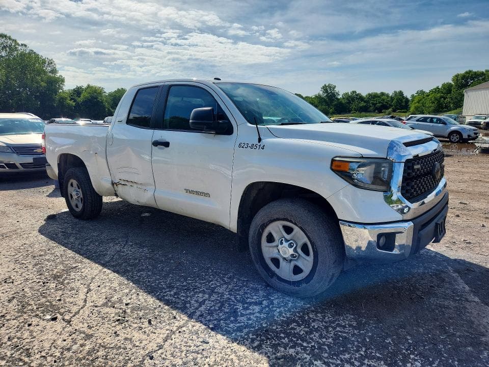 2018 TOYOTA TUNDRA SR5 4