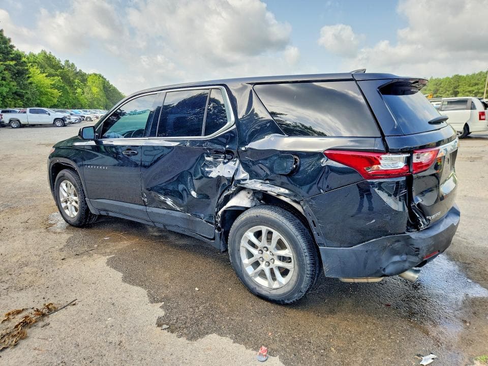2018 CHEVROLET TRAVERSE LS 2