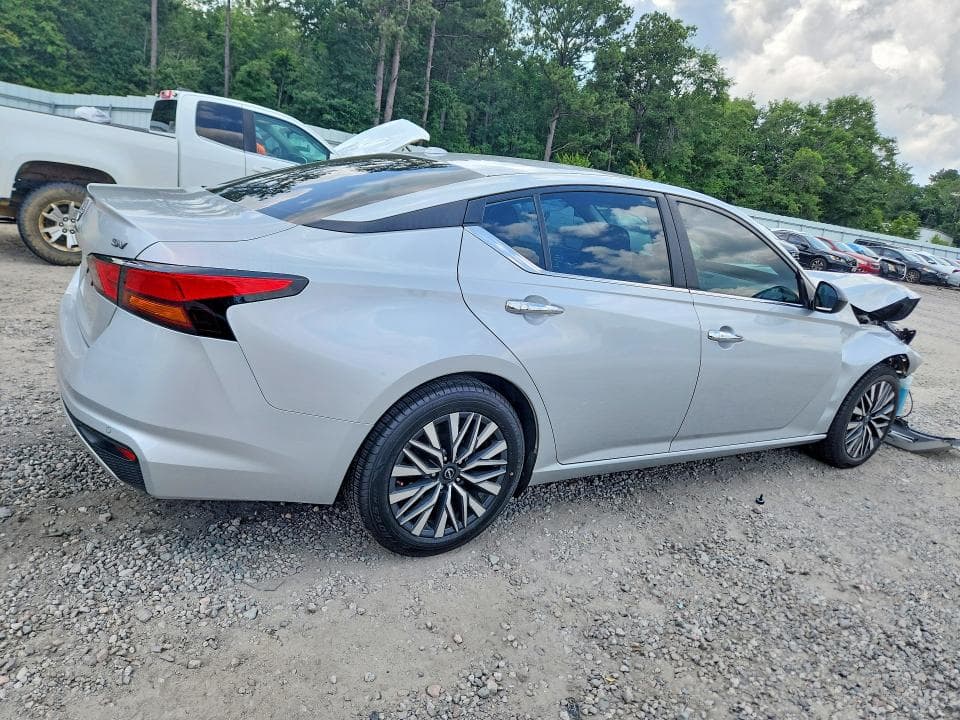 2024 NISSAN ALTIMA SV 3