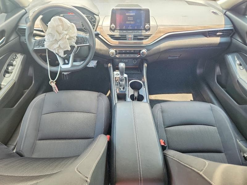 2024 NISSAN ALTIMA SV 8