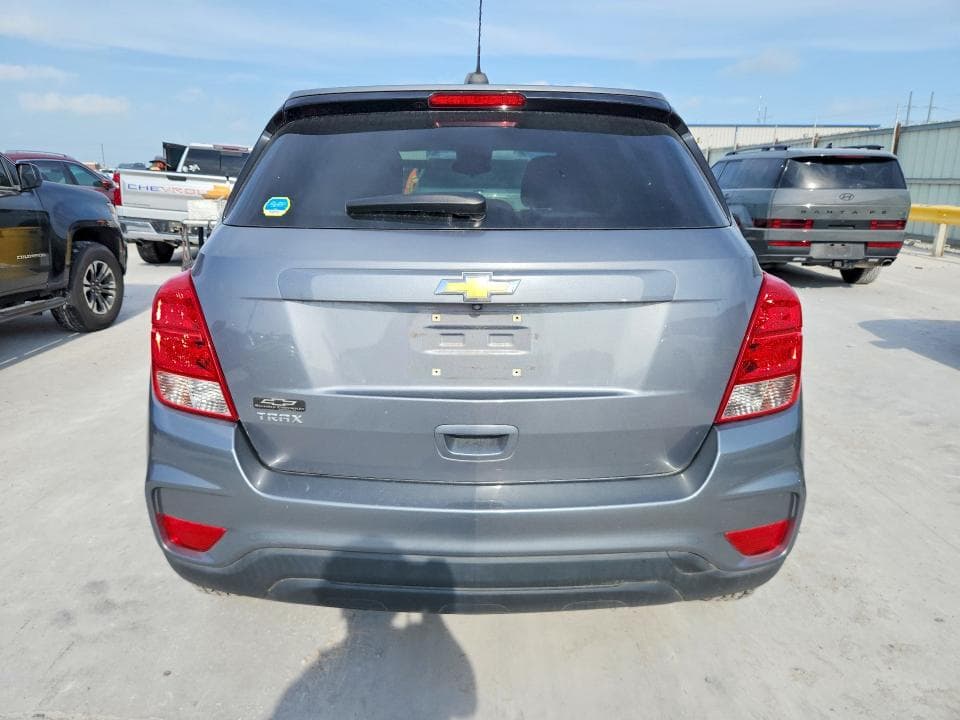 2020 CHEVROLET TRAX LS 6