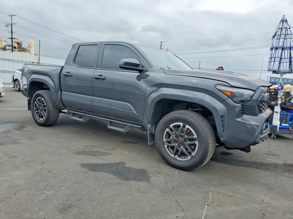 2025 TOYOTA TACOMA TRD SPORT 4