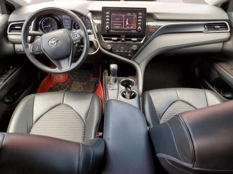 2021 TOYOTA CAMRY SE 8