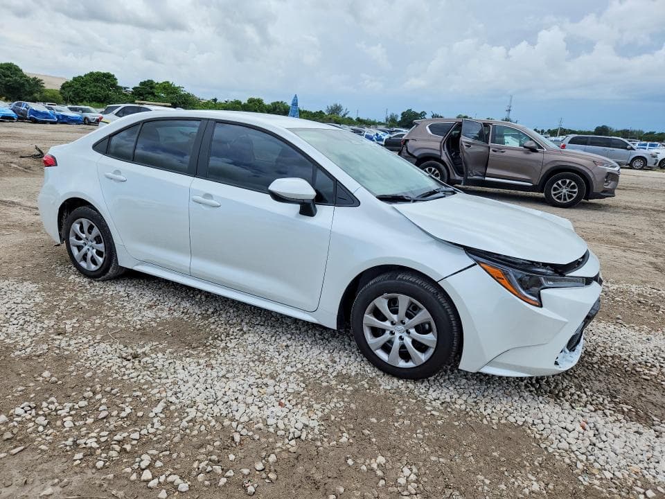 2026 TOYOTA COROLLA LE 4