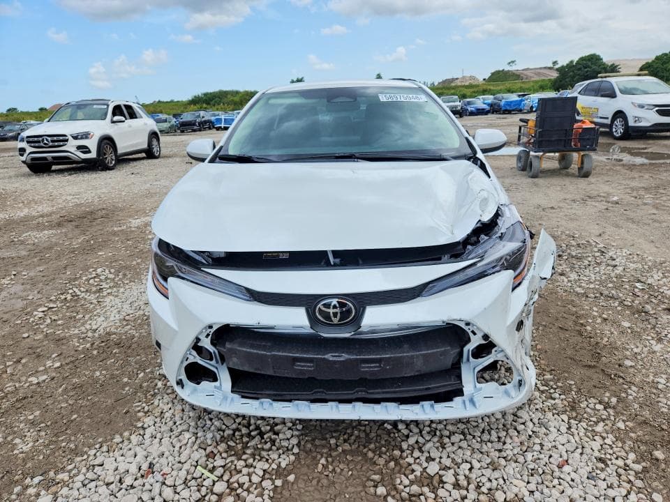 2026 TOYOTA COROLLA LE 5