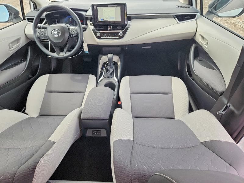 2026 TOYOTA COROLLA LE 8
