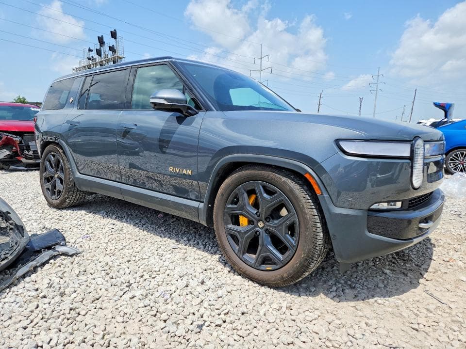 2023 RIVIAN R1S ADVENTURE 4
