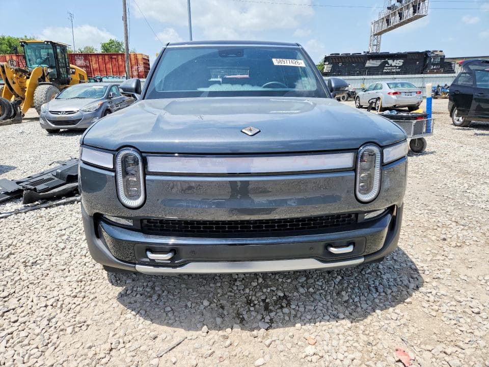 2023 RIVIAN R1S ADVENTURE 5