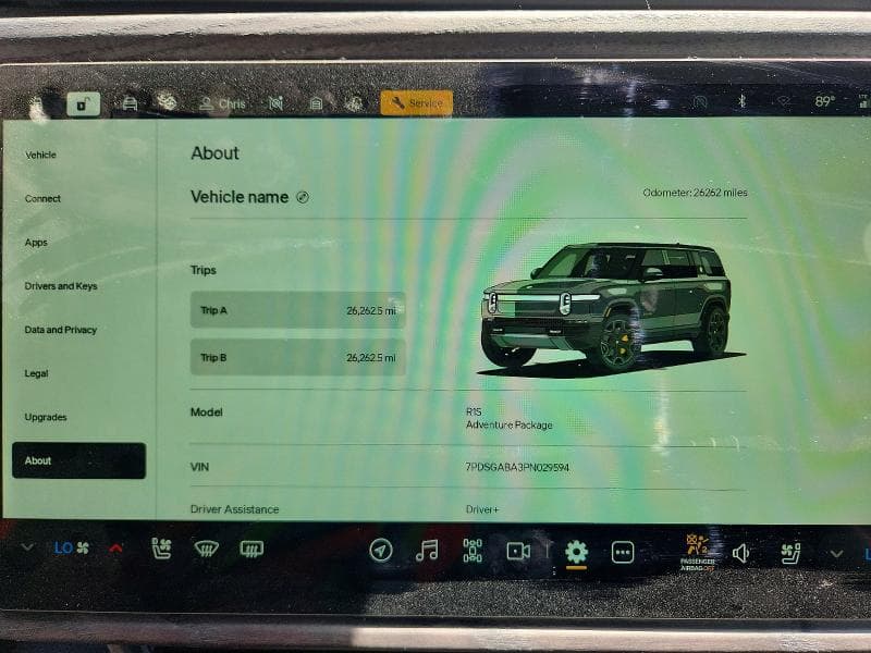 2023 RIVIAN R1S ADVENTURE 9