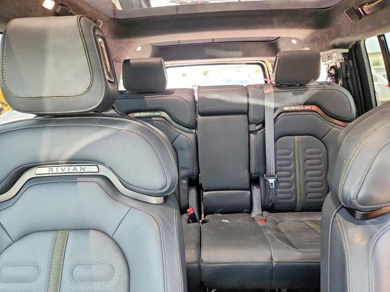 2023 RIVIAN R1S ADVENTURE 10