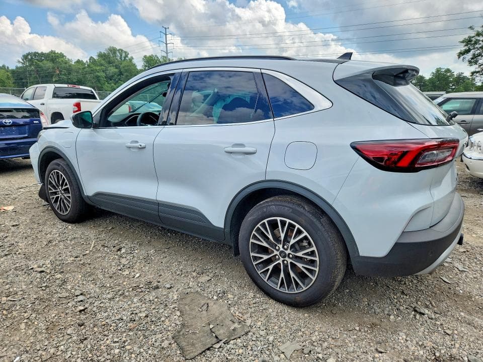 2025 FORD ESCAPE 2