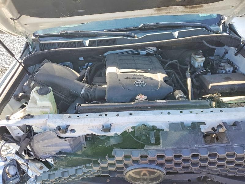 2018 TOYOTA TUNDRA SR5 11