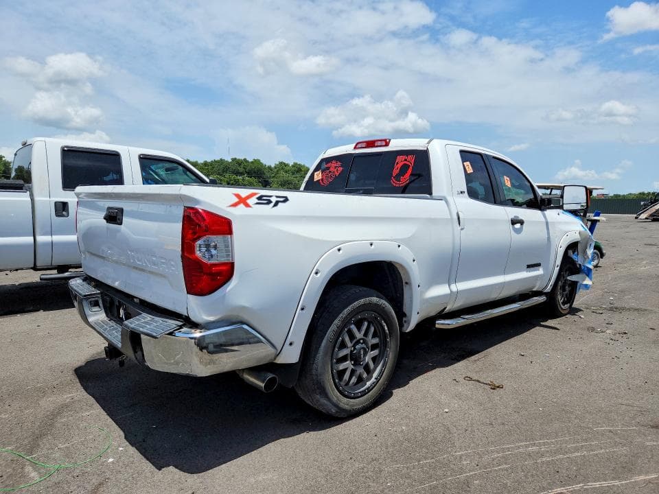 2018 TOYOTA TUNDRA SR5 3