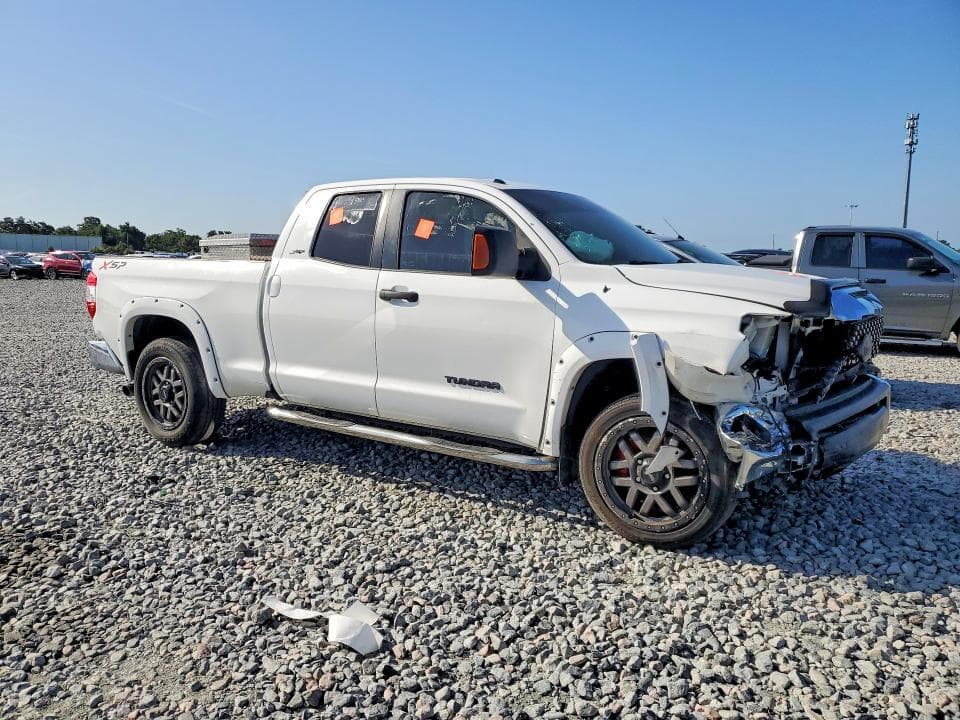 2018 TOYOTA TUNDRA SR5 4