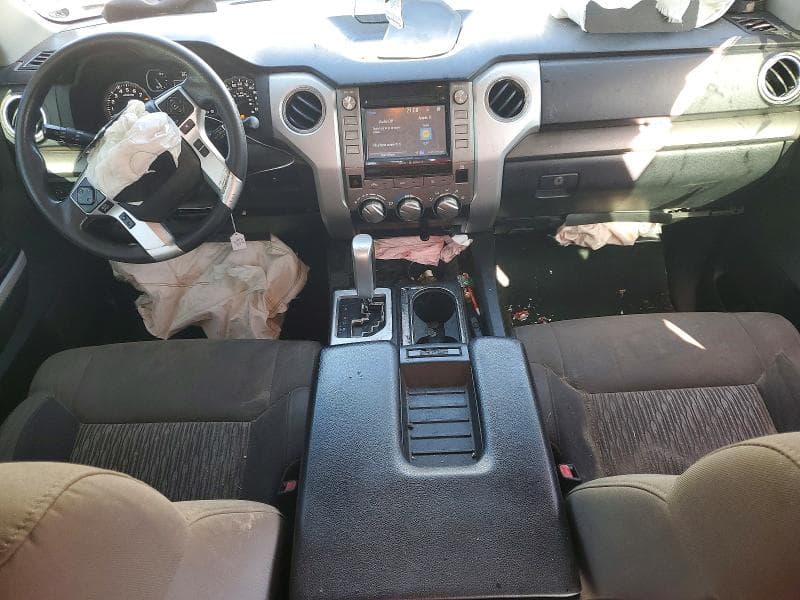 2018 TOYOTA TUNDRA SR5 8