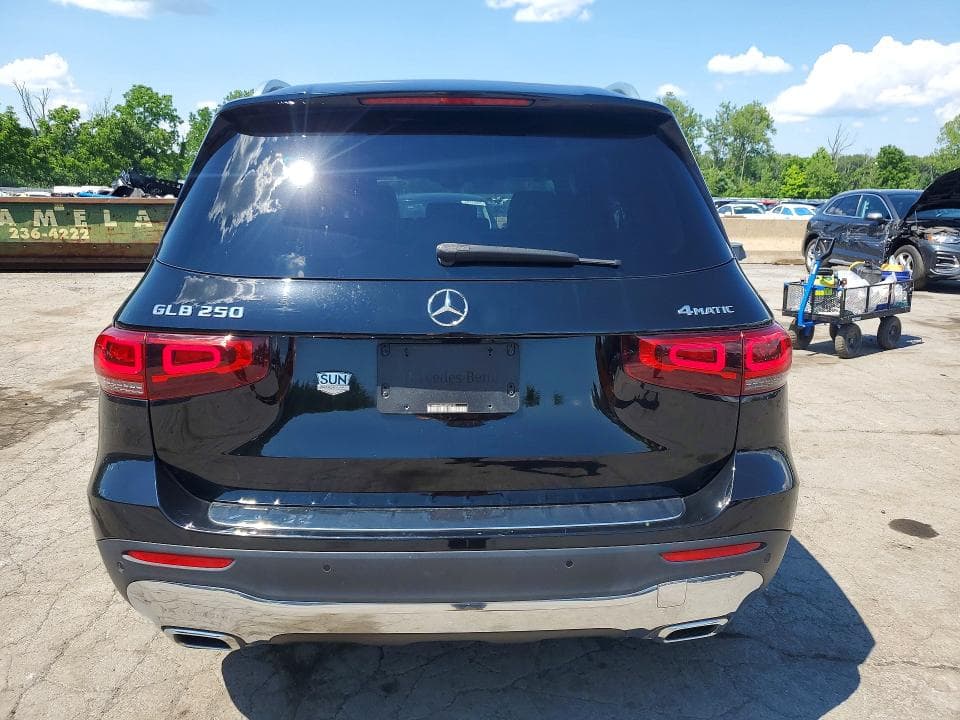 2020 MERCEDES-BENZ GLB 250 4MATIC 6