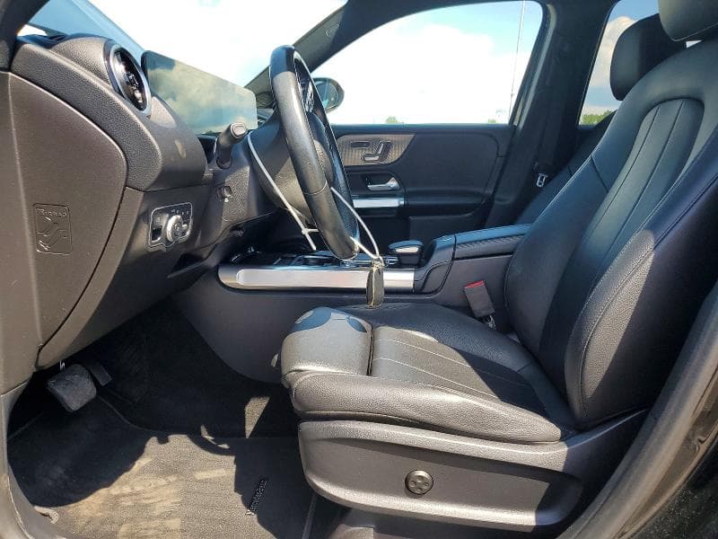 2020 MERCEDES-BENZ GLB 250 4MATIC 7