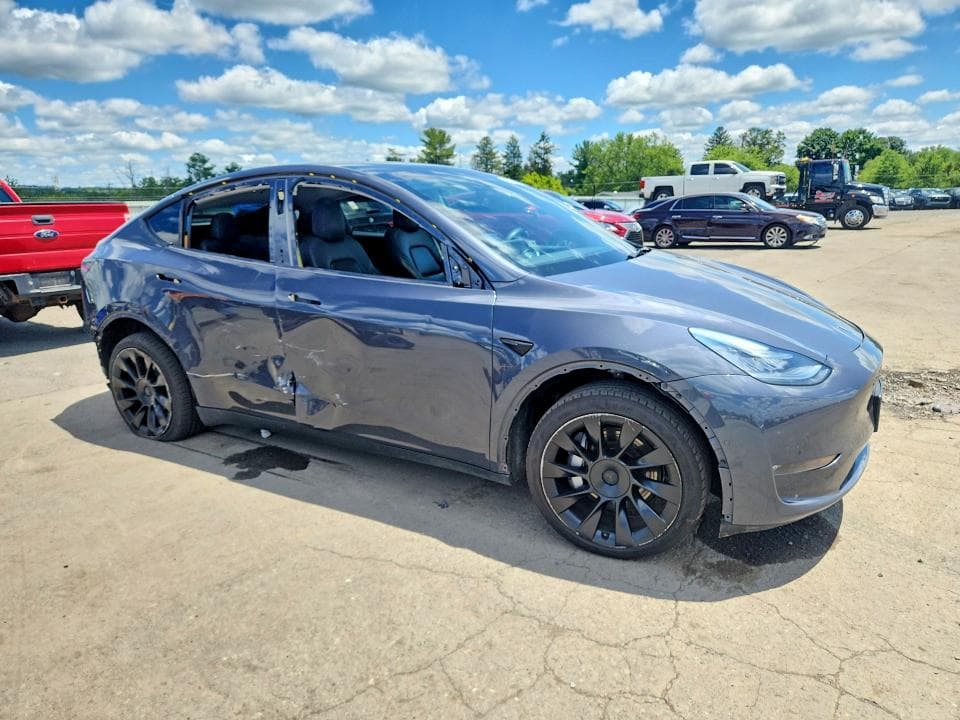 2021 TESLA MODEL Y 4