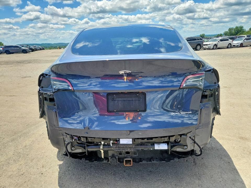 2021 TESLA MODEL Y 6