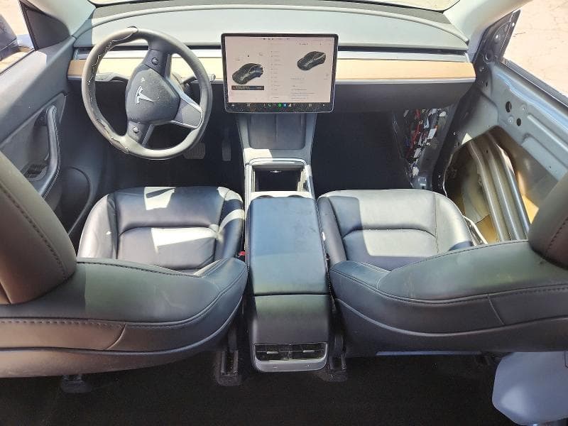 2021 TESLA MODEL Y 8