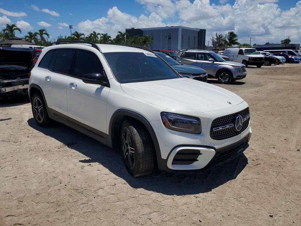 2025 MERCEDES-BENZ GLB 250 4