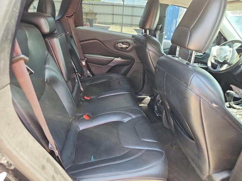 2020 JEEP CHEROKEE LATITUDE PLUS 11