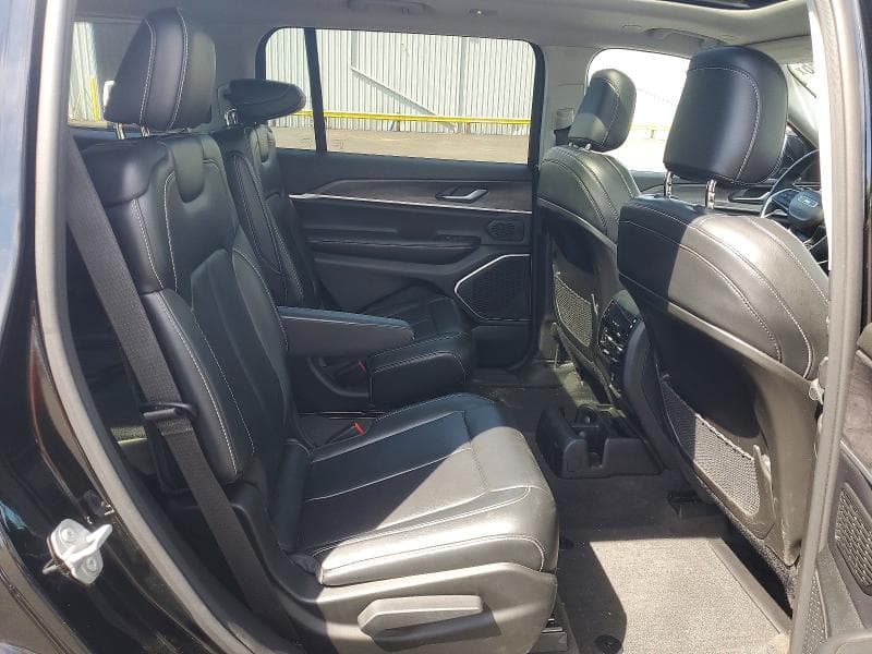 2021 JEEP GRAND CHEROKEE L LIMITED L LIMITED 10