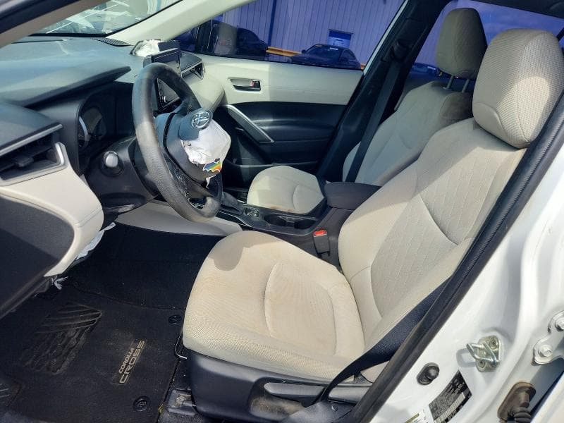 2022 TOYOTA COROLLA CROSS L 7